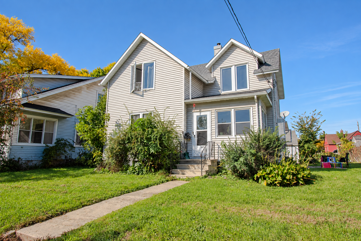 307 6th Street NW Property Photo 1