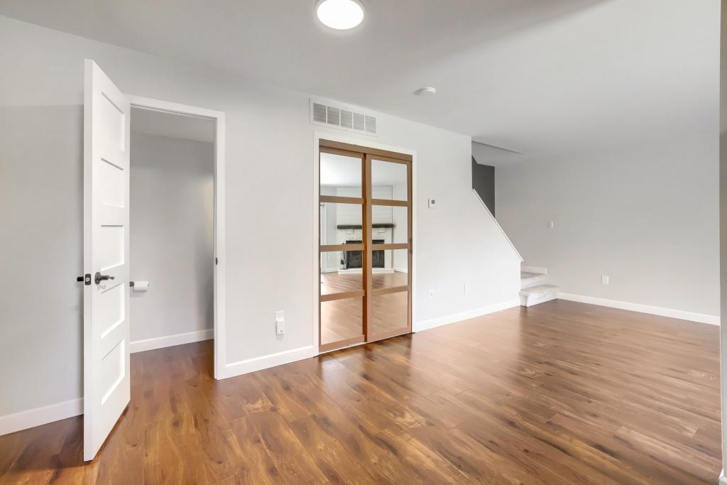 12572 University Avenue Nw Property Photo 14