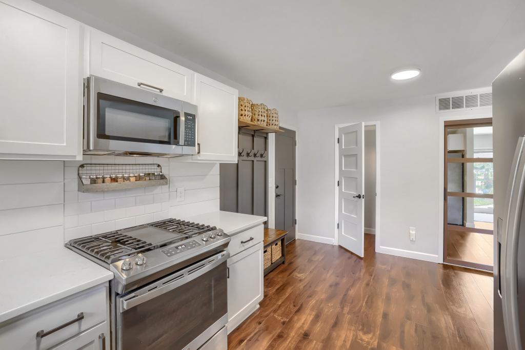 12572 University Avenue Nw Property Photo 17