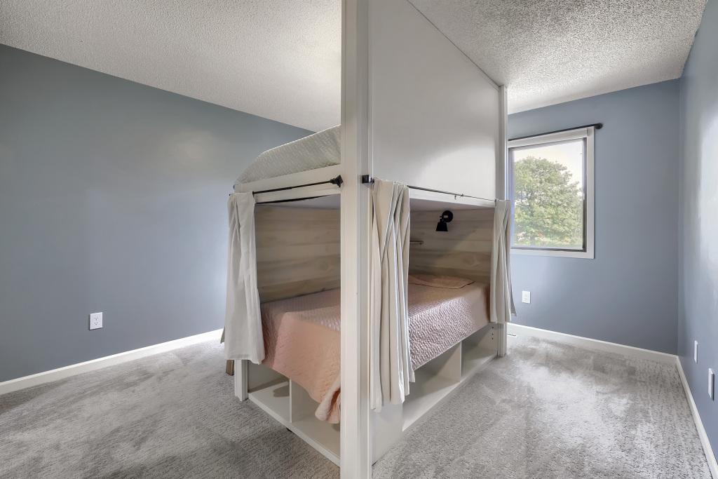 12572 University Avenue Nw Property Photo 19