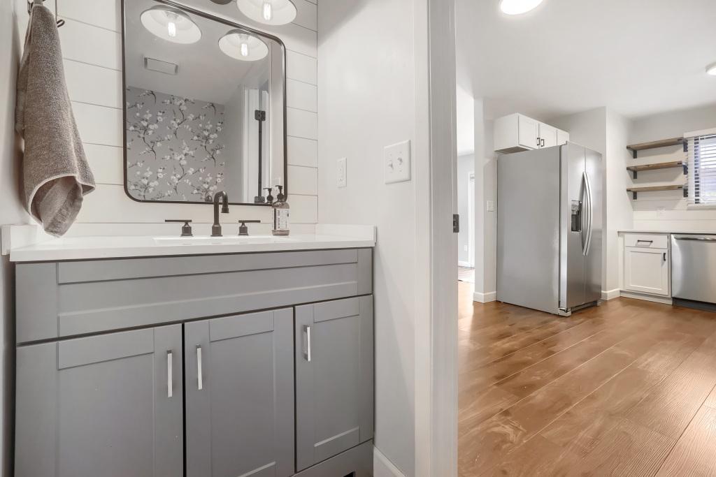12572 University Avenue Nw Property Photo 30