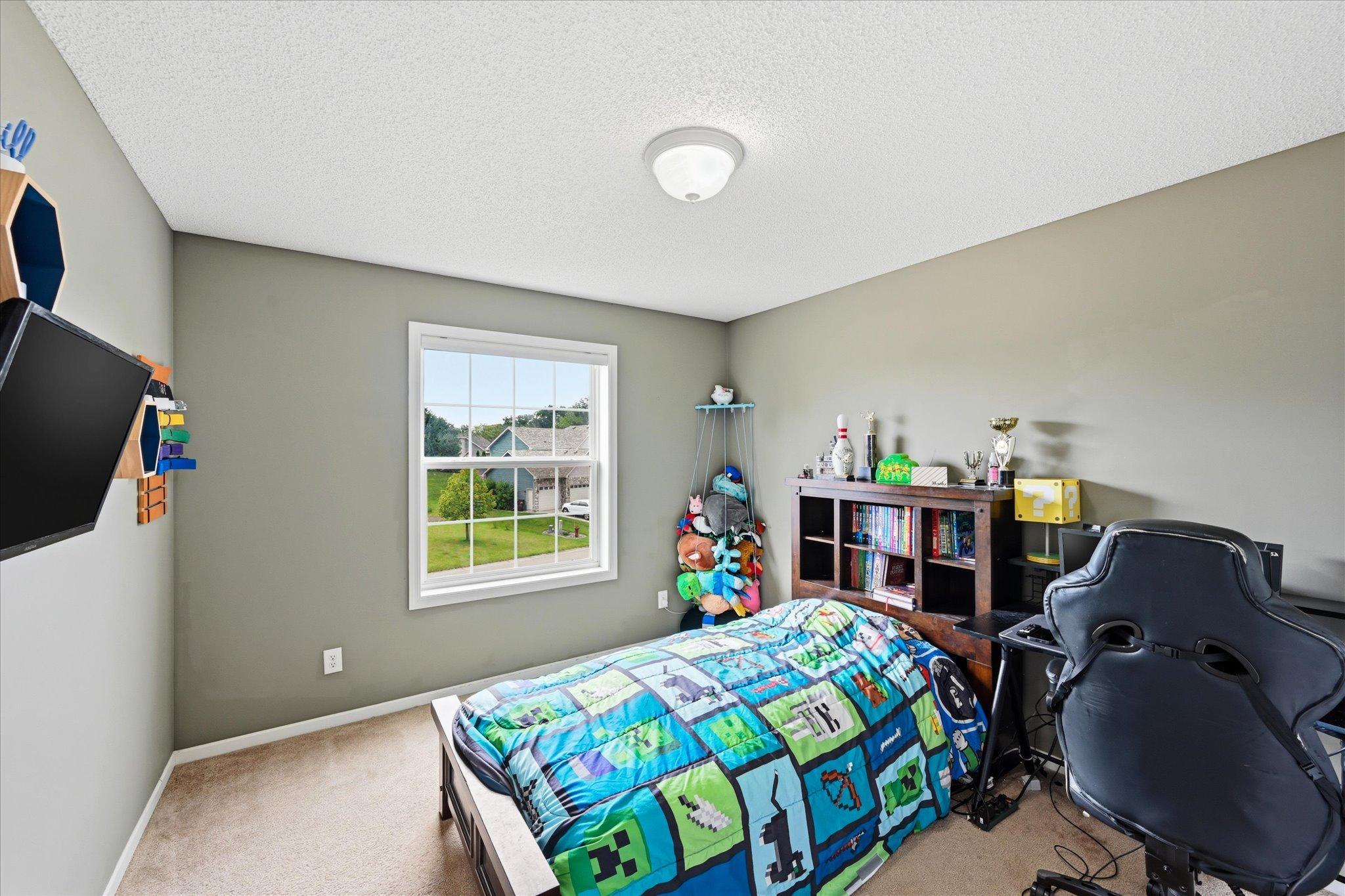 2410 Meadow Drive Property Photo 16