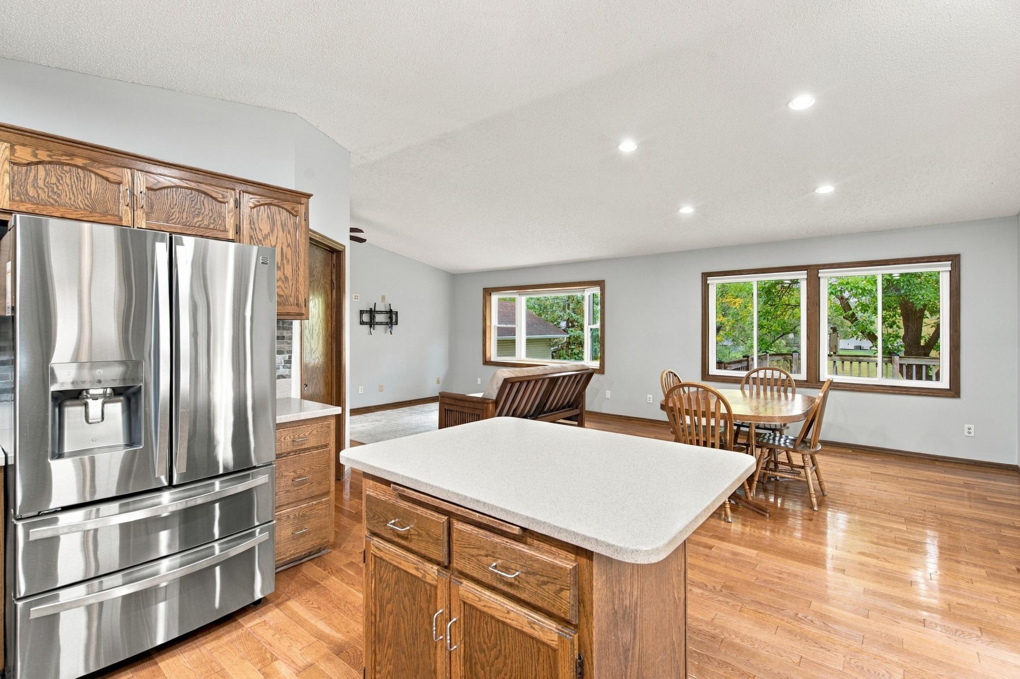 7615 118th Way N Property Photo 3