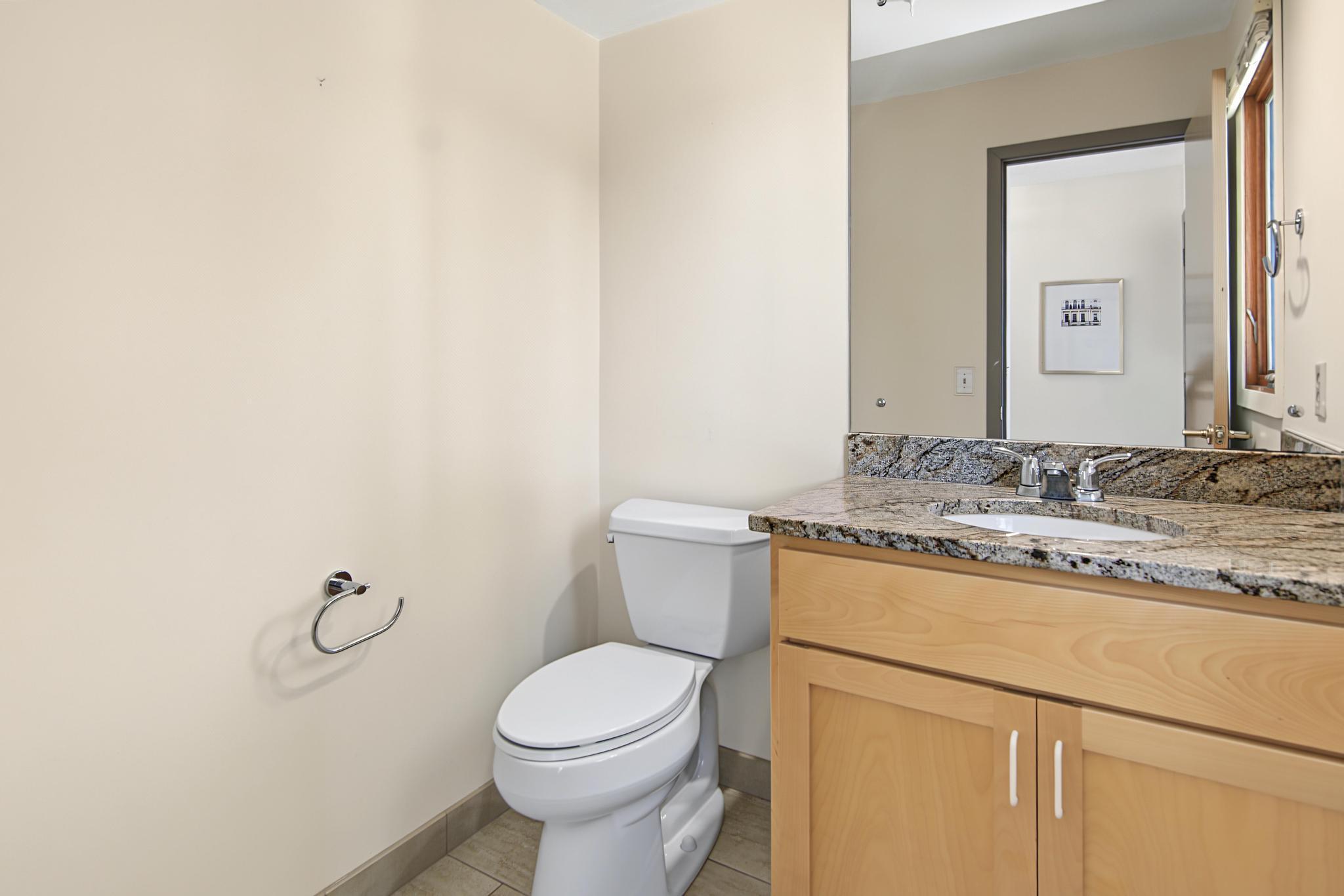 214 Windsor Court Property Photo 14