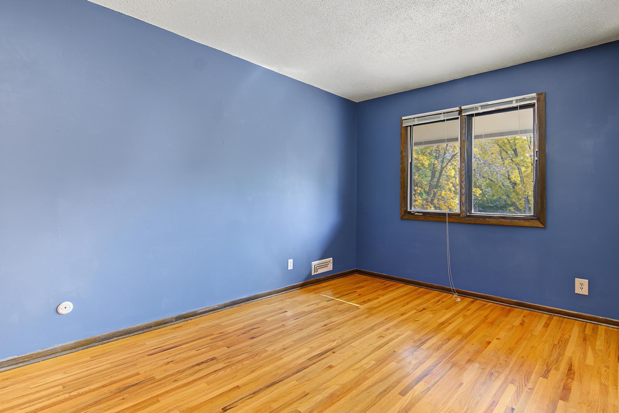 214 Windsor Court Property Photo 19