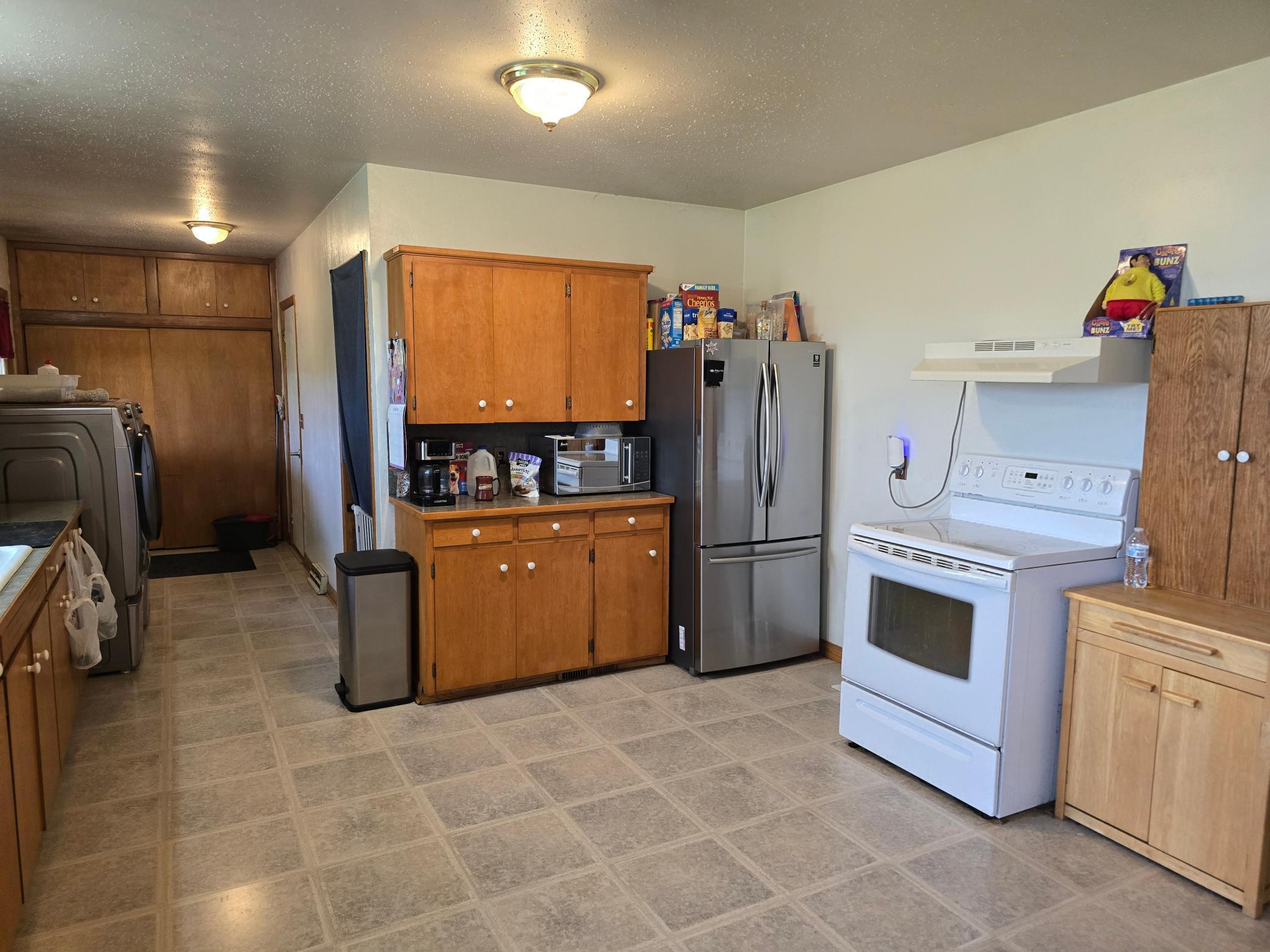 216 N Front Street Property Photo 5