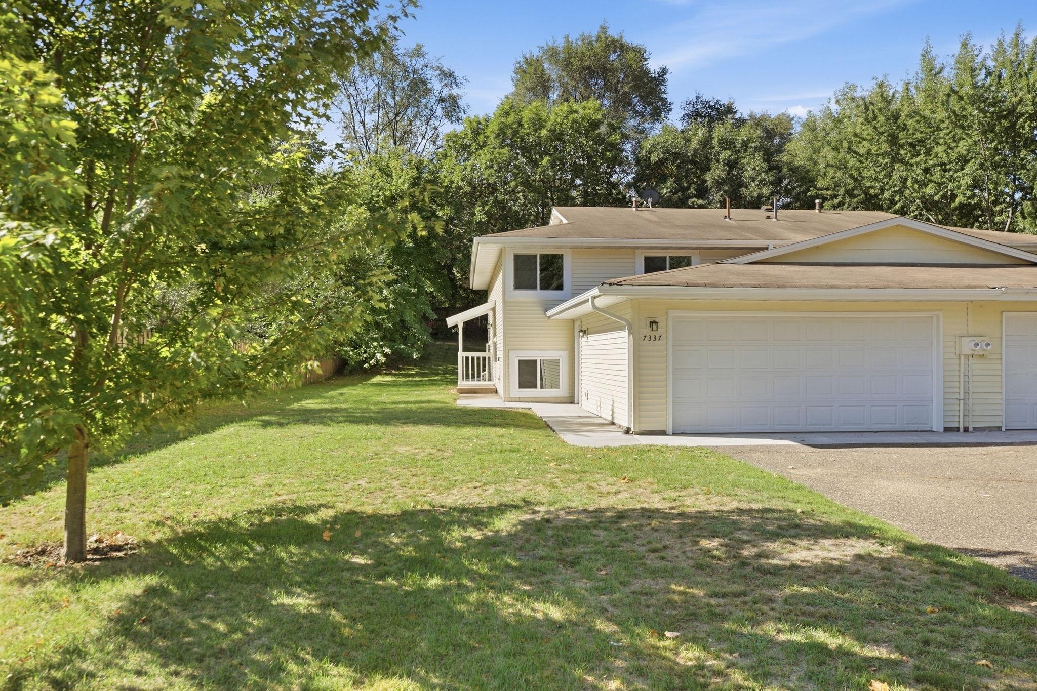 7337 122nd Avenue N Property Photo 4