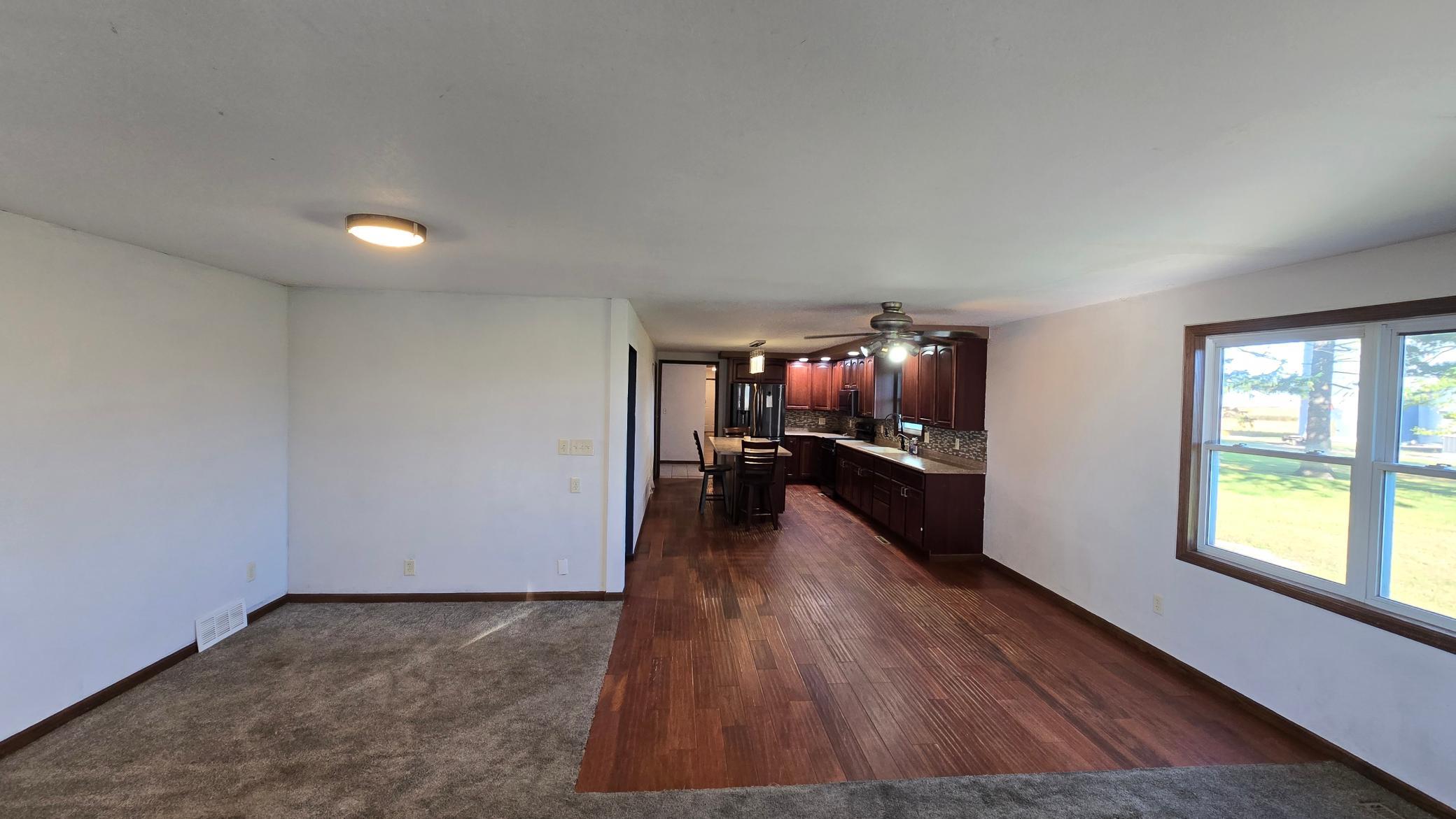 48696 Apple Avenue A Property Photo 12
