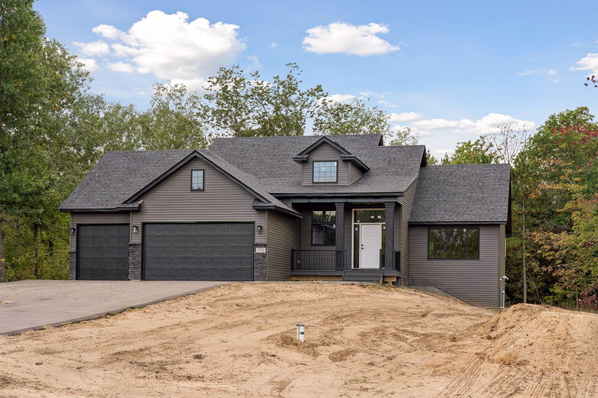 27532 Dahlia Court Nw Property Photo 3