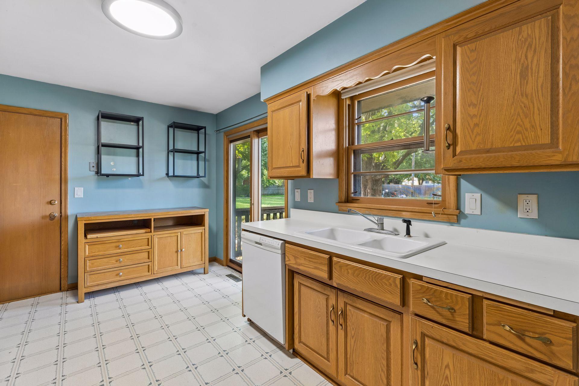21 70th Way Ne Property Photo 11