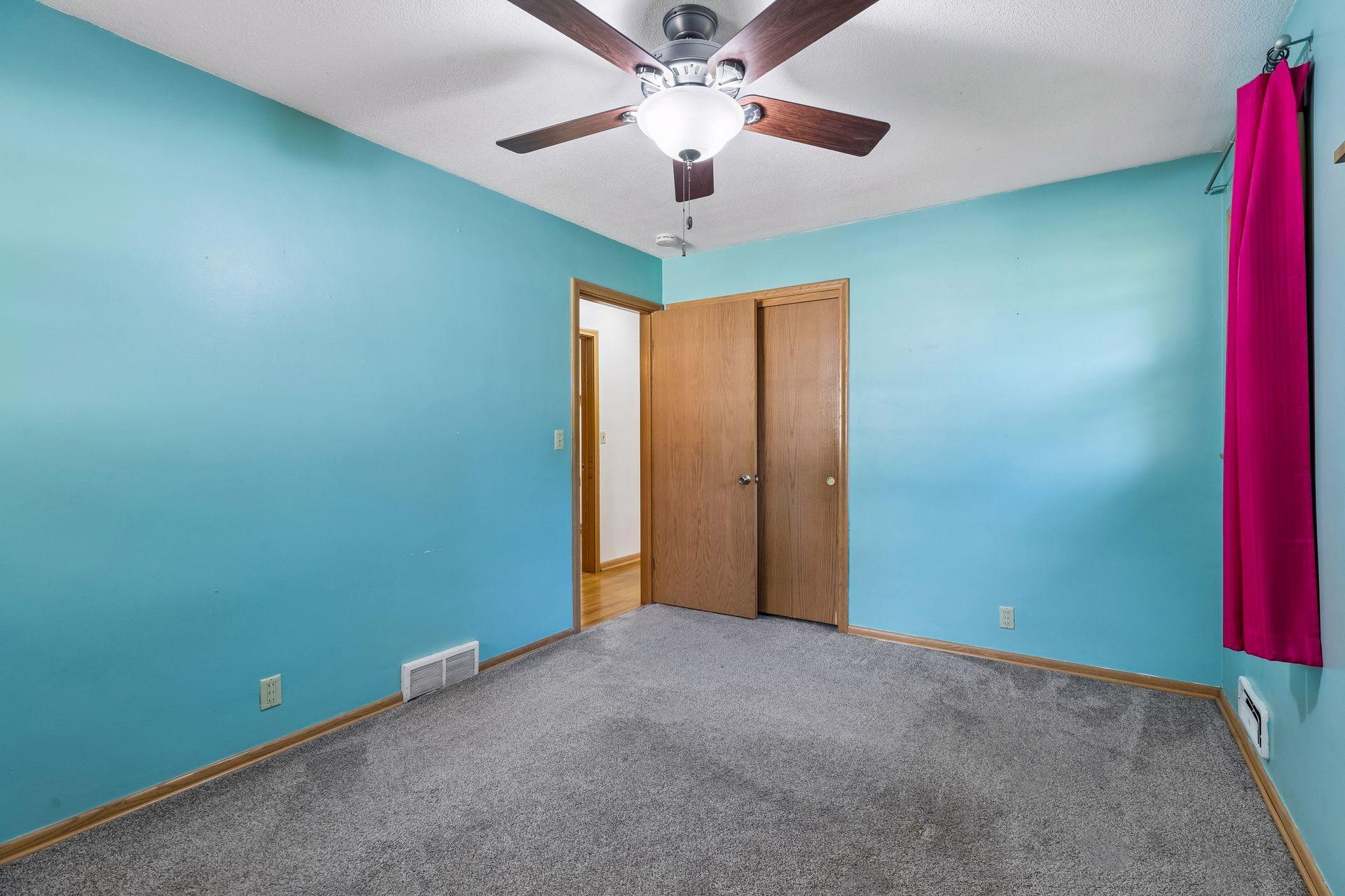 21 70th Way Ne Property Photo 17