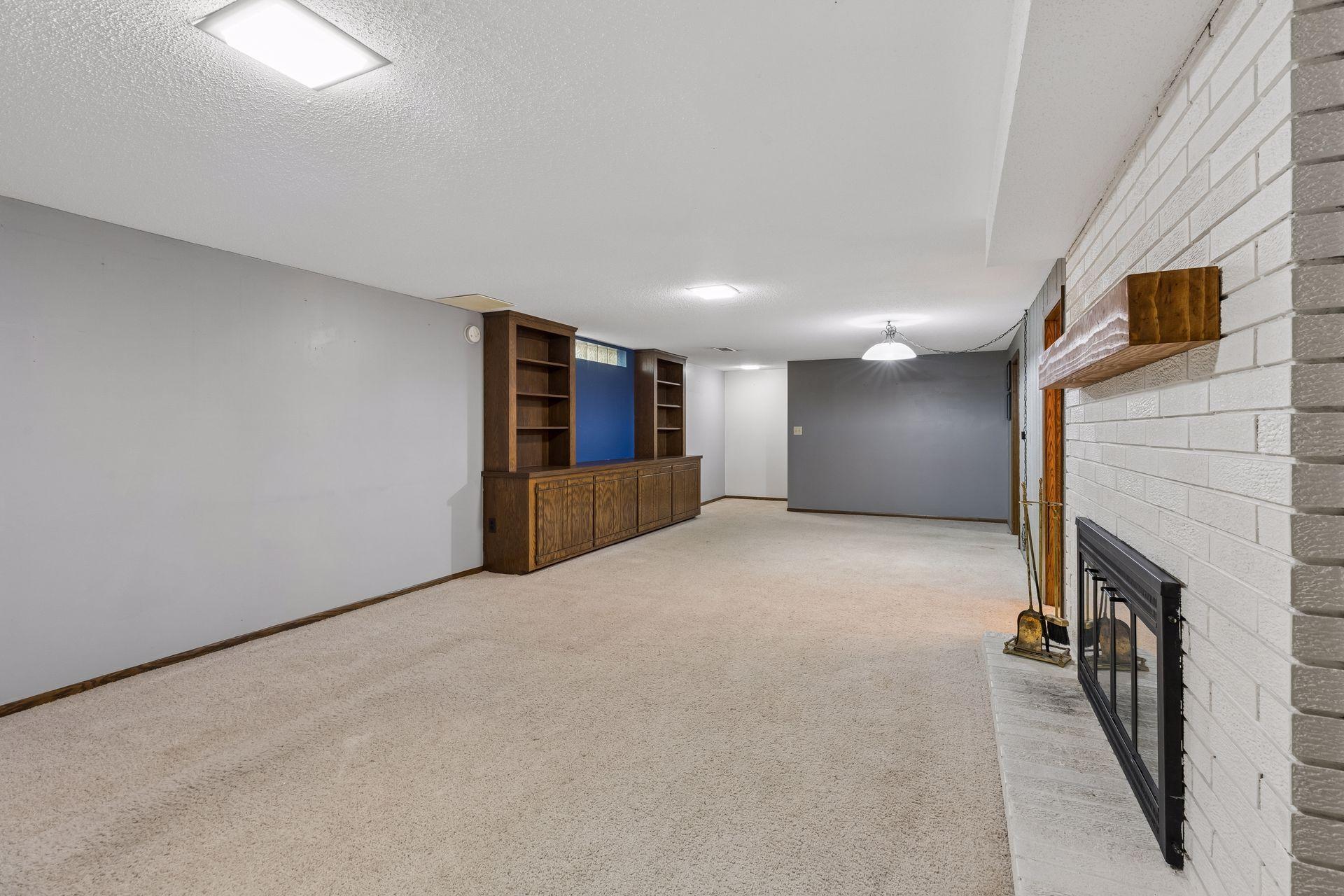 21 70th Way Ne Property Photo 24