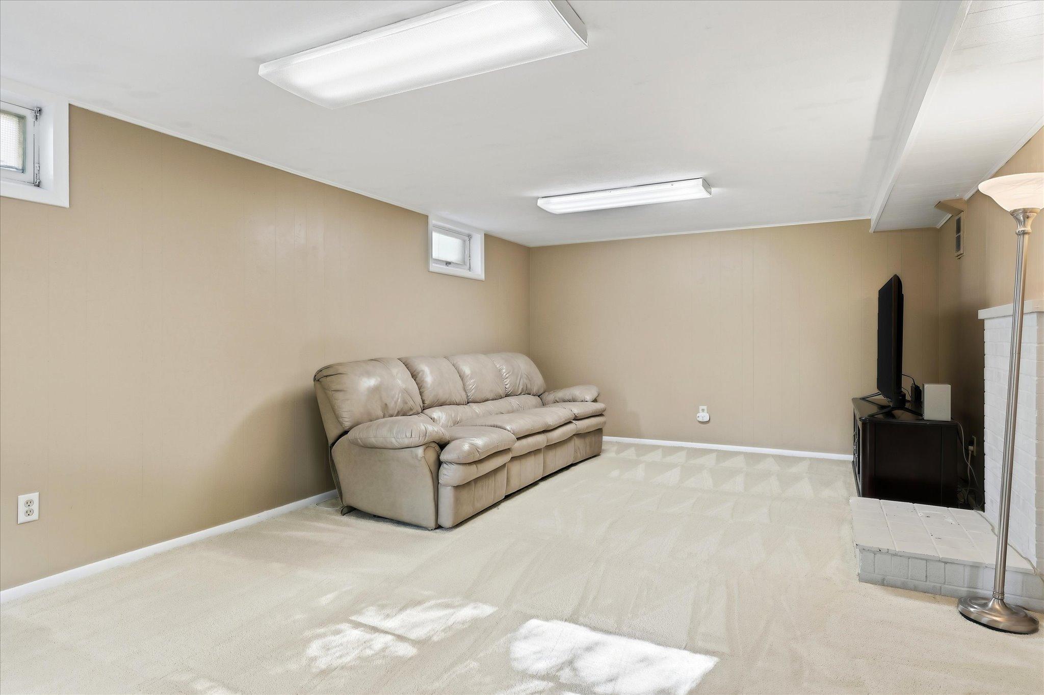 218 Maple Street Property Photo 16