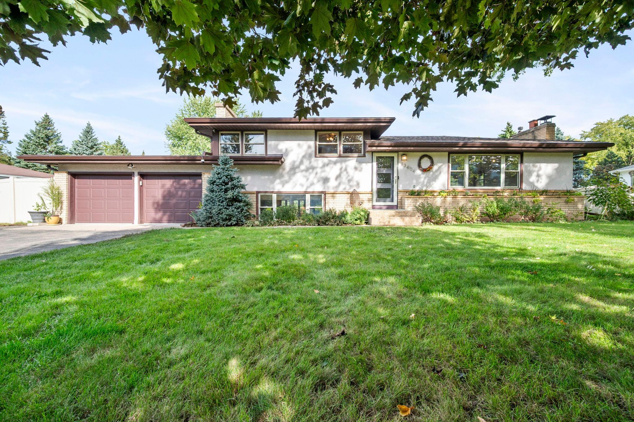 13404 Windyhill Road Property Photo 2