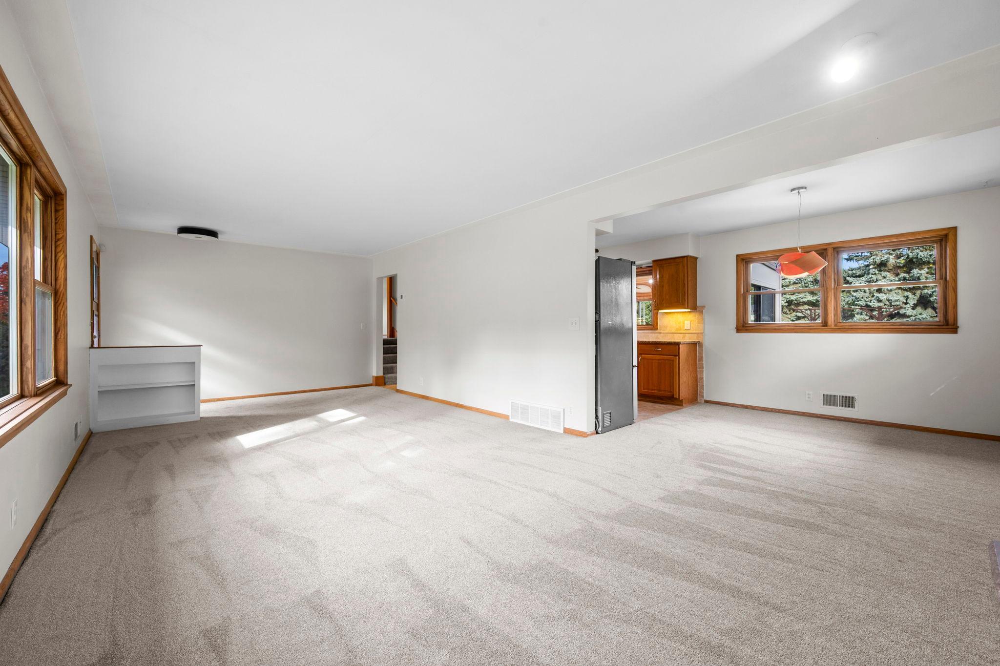 13404 Windyhill Road Property Photo 7