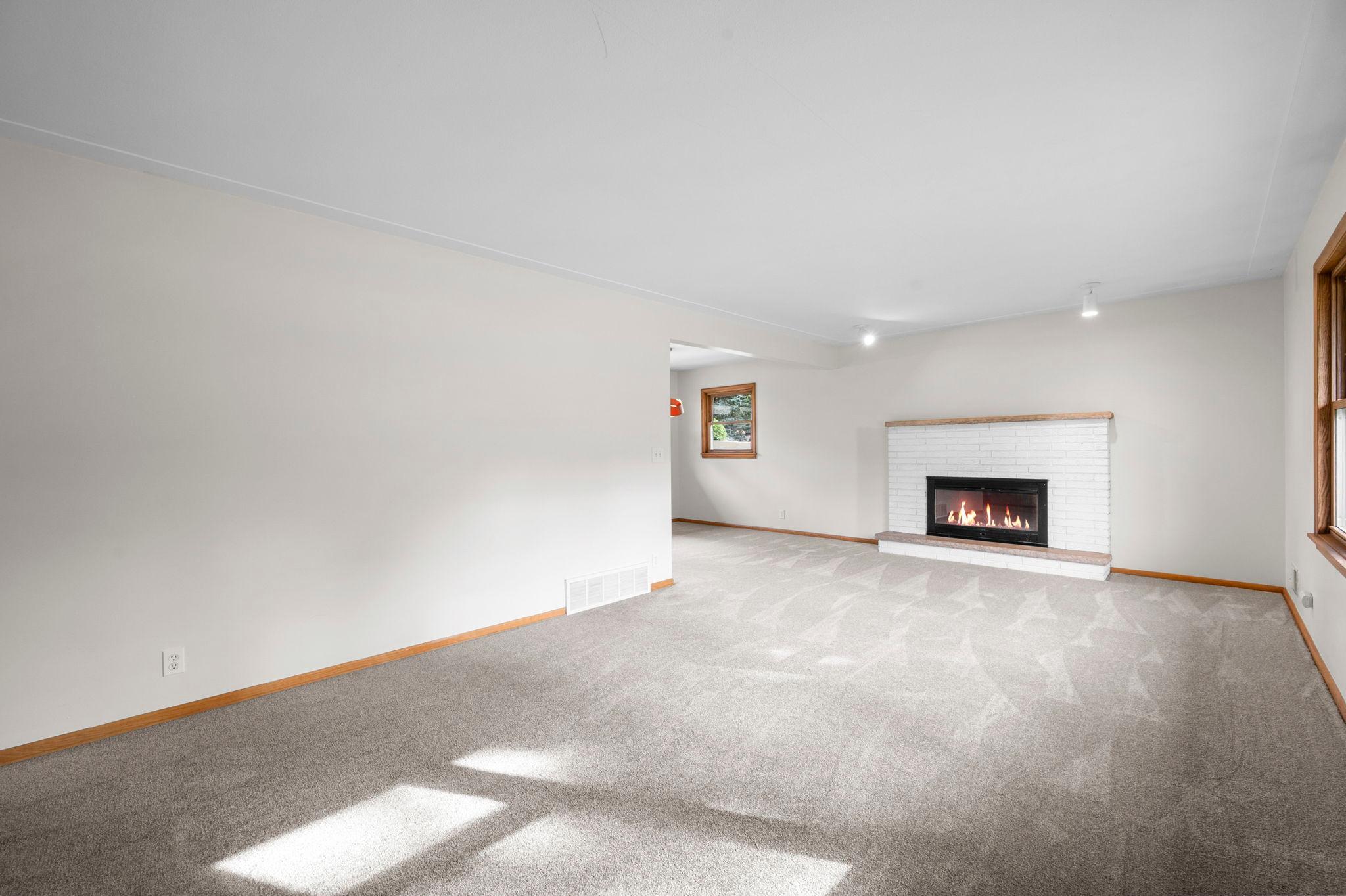 13404 Windyhill Road Property Photo 10