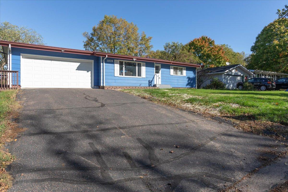 1109 16th Avenue E Property Photo 5