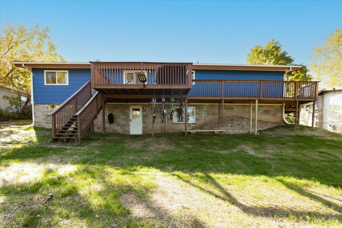 1109 16th Avenue E Property Photo 7