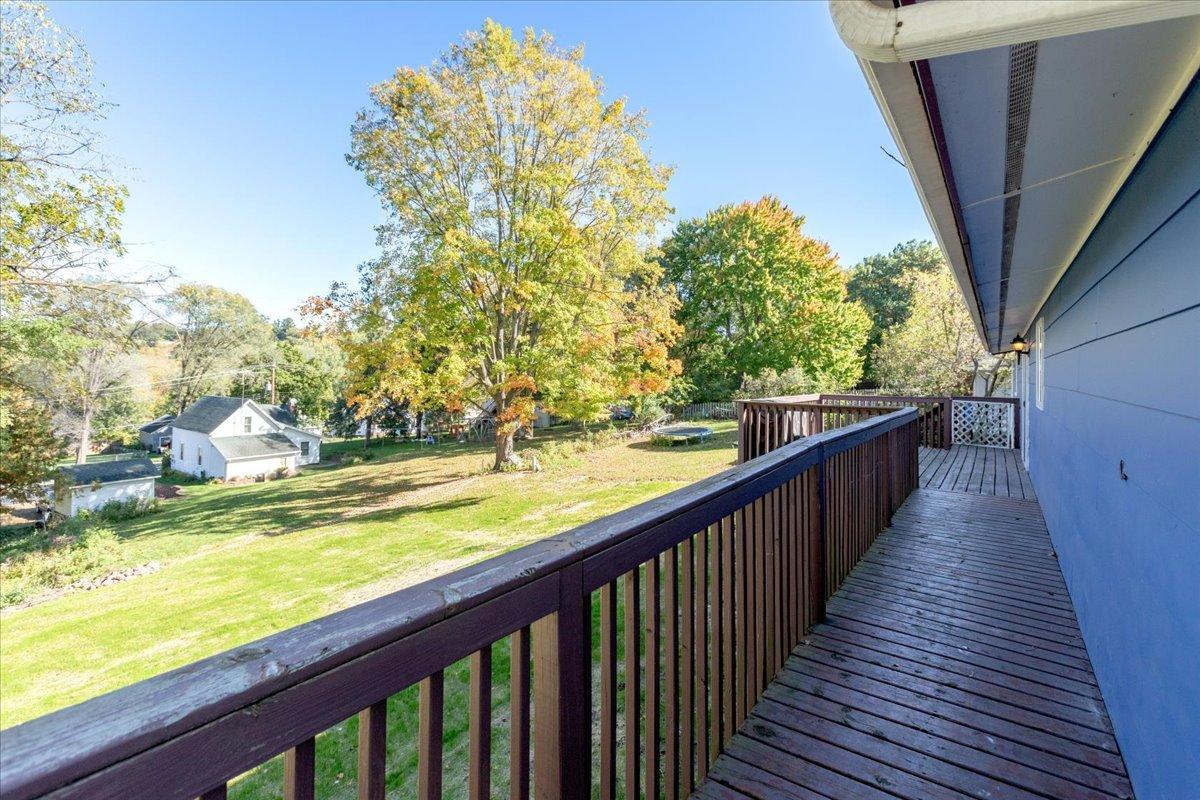 1109 16th Avenue E Property Photo 8