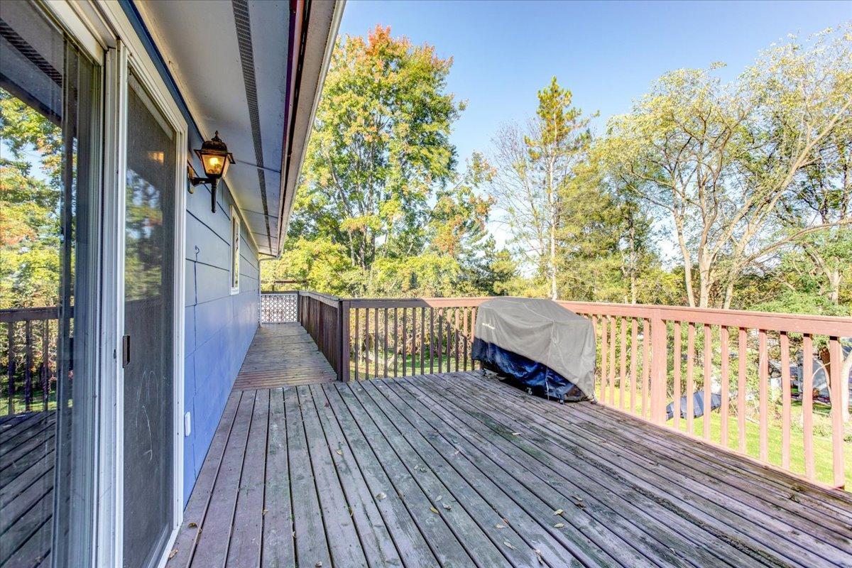 1109 16th Avenue E Property Photo 9