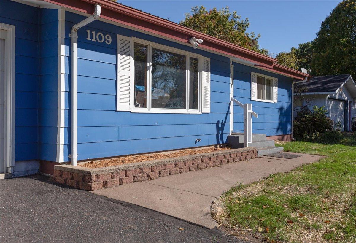 1109 16th Avenue E Property Photo 10