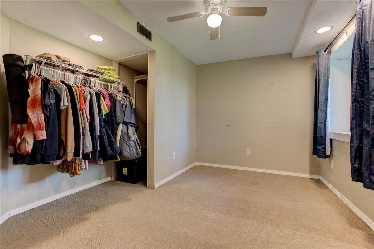 1109 16th Avenue E Property Photo 28
