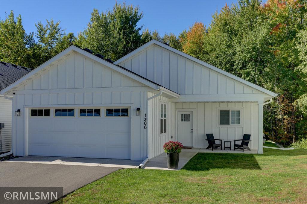 1306 Prairie Lane Property Photo 1