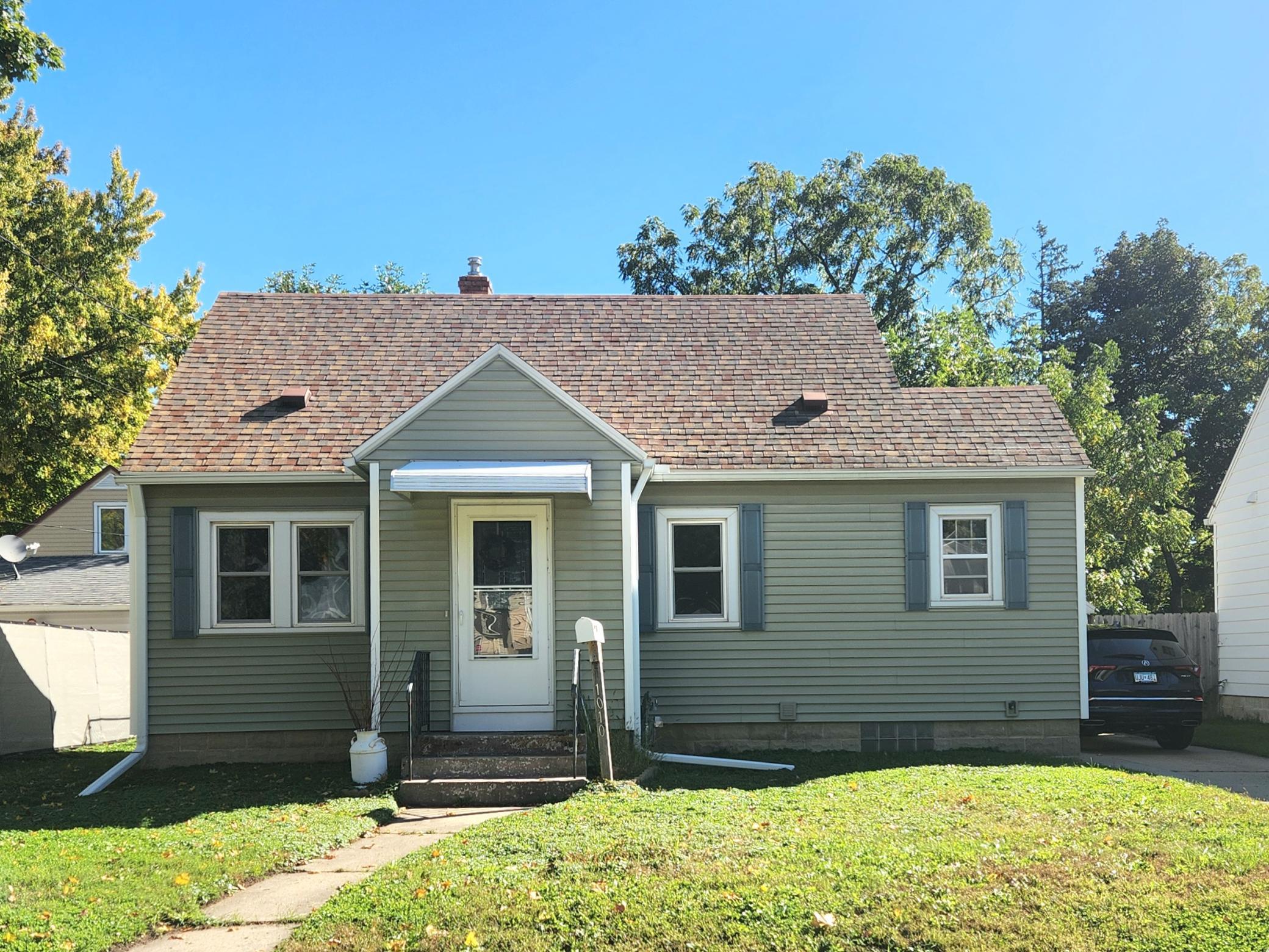 1010 3rd Avenue Se Property Photo 2