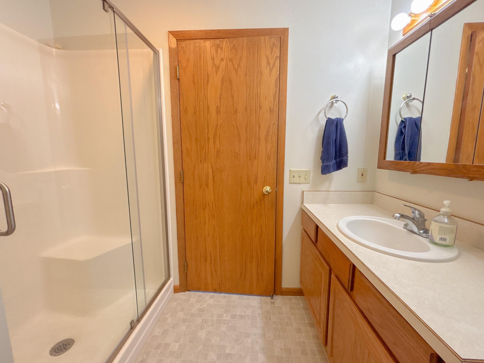 1727 S Court Street Property Photo 15