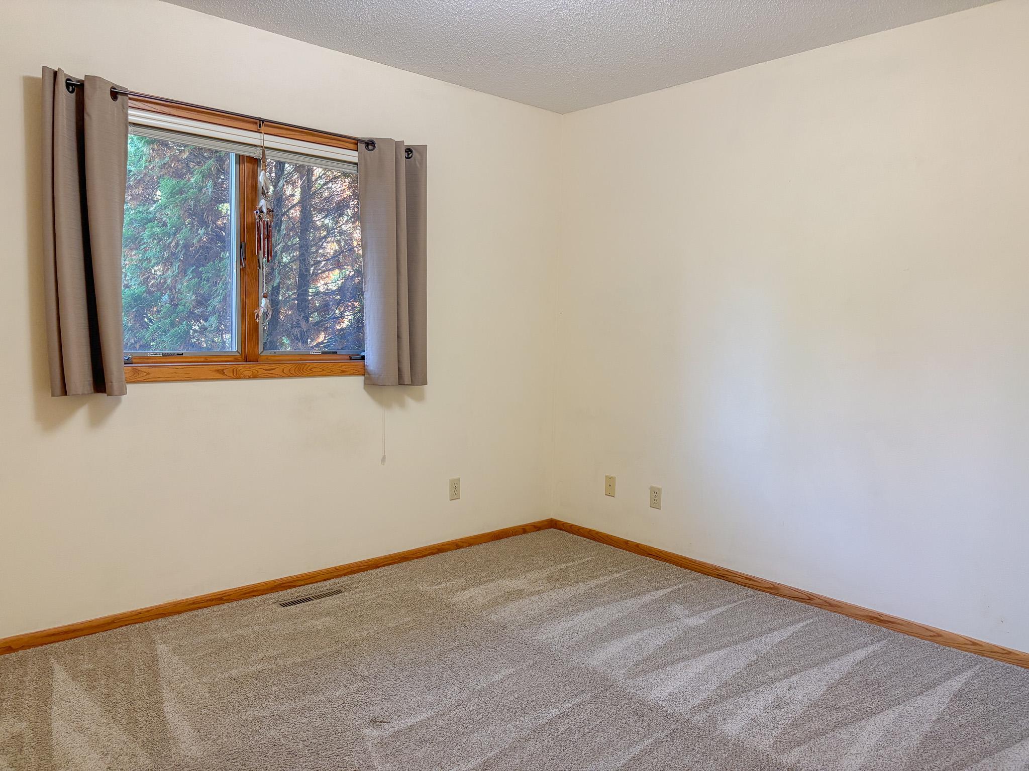 1727 S Court Street Property Photo 19