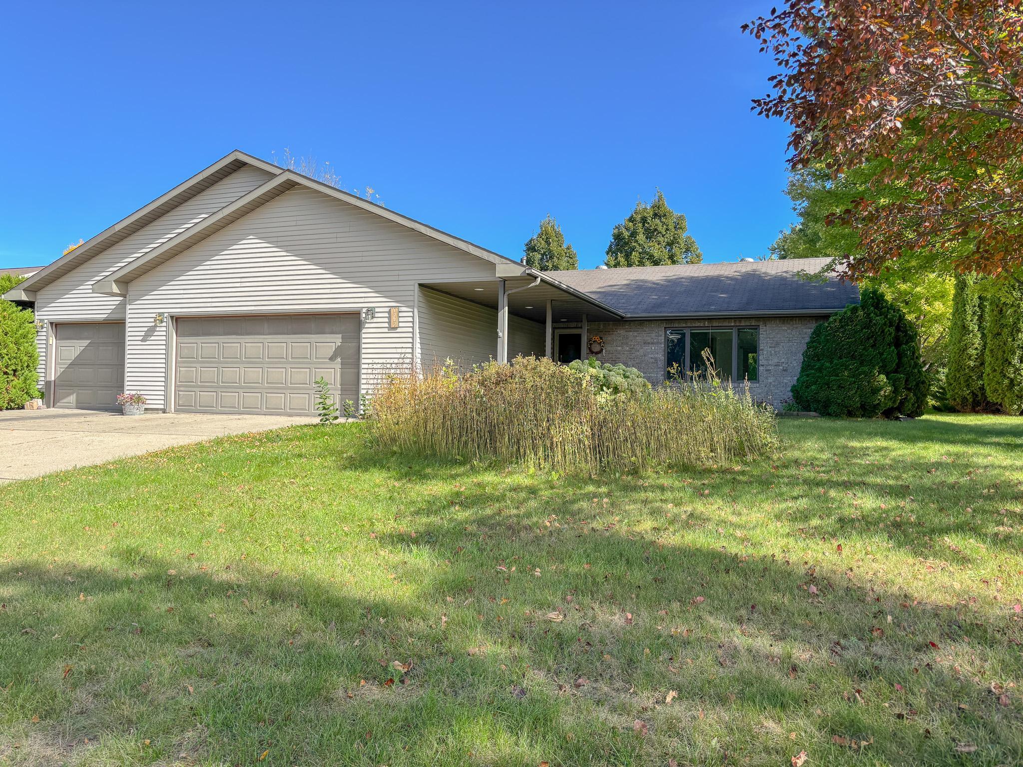 1727 S Court Street Property Photo 45