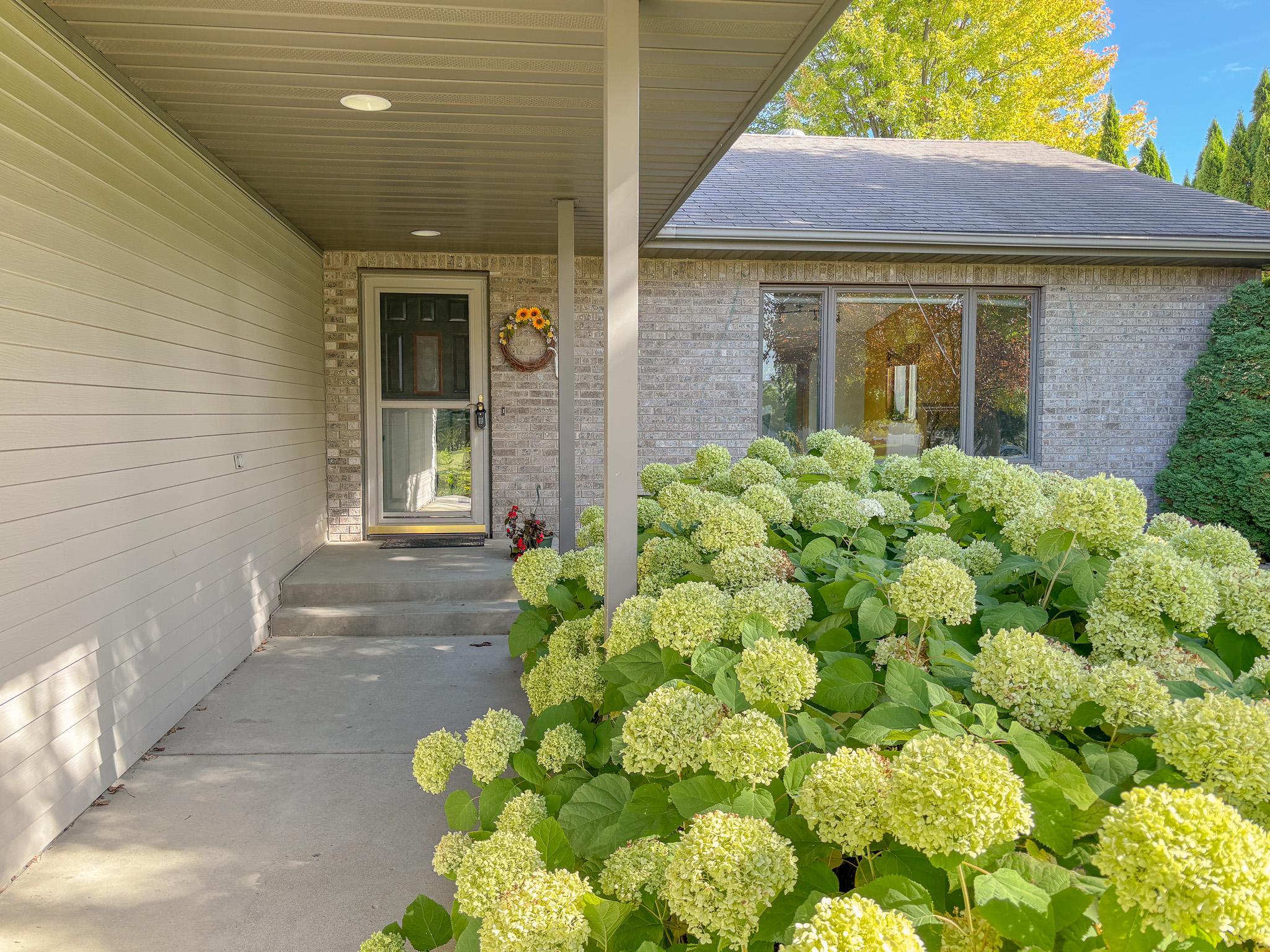 1727 S Court Street Property Photo 46