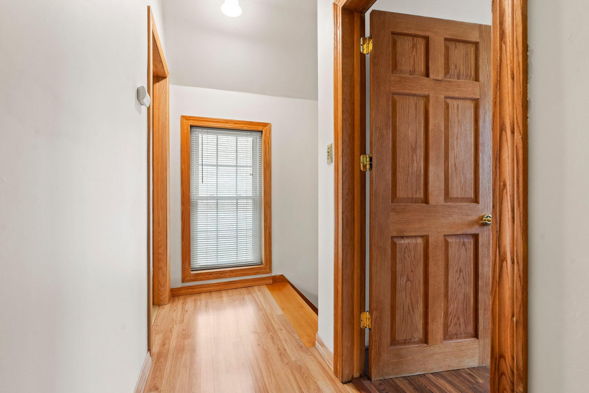 909 Park Street Property Photo 23