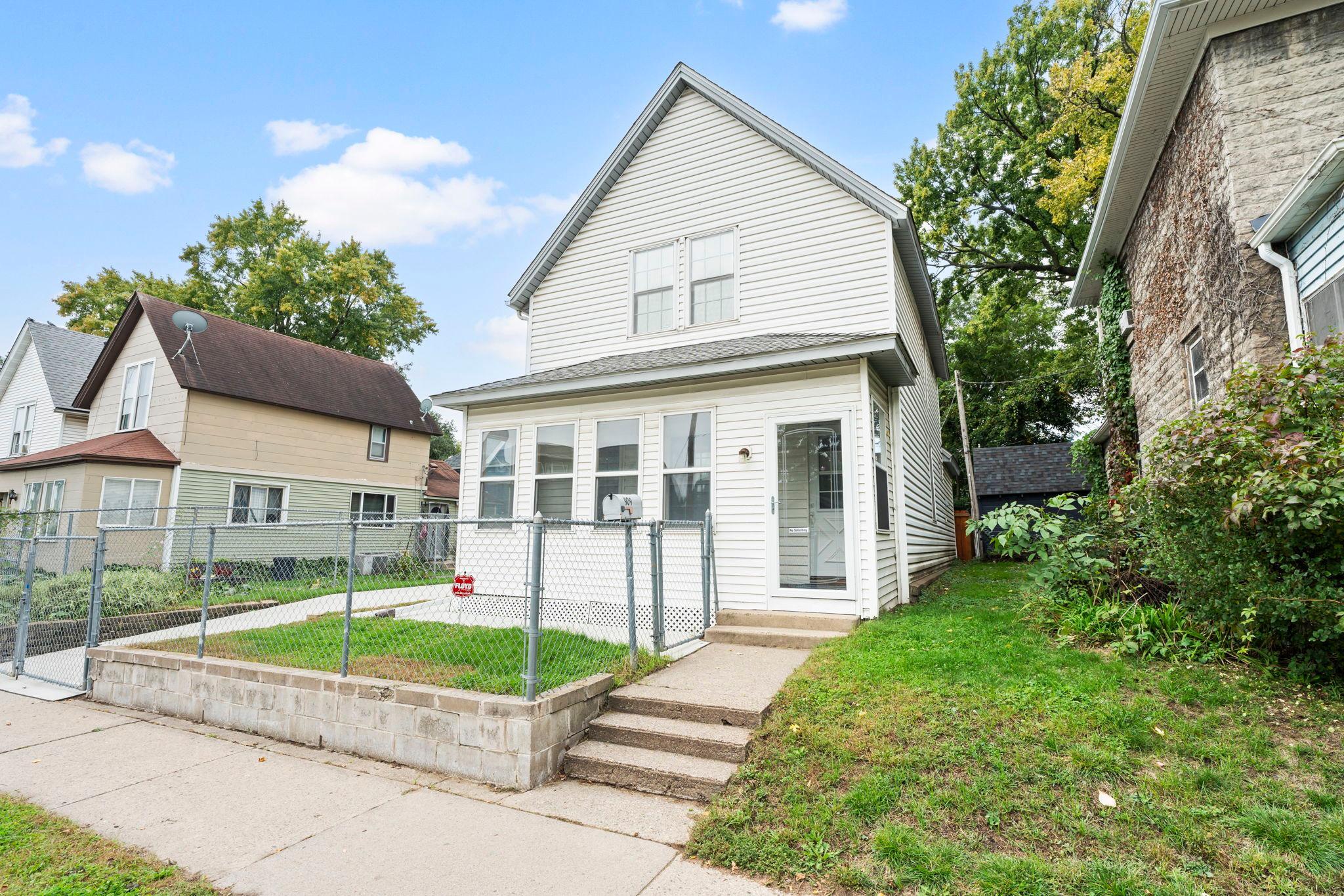 909 Park Street Property Photo 27