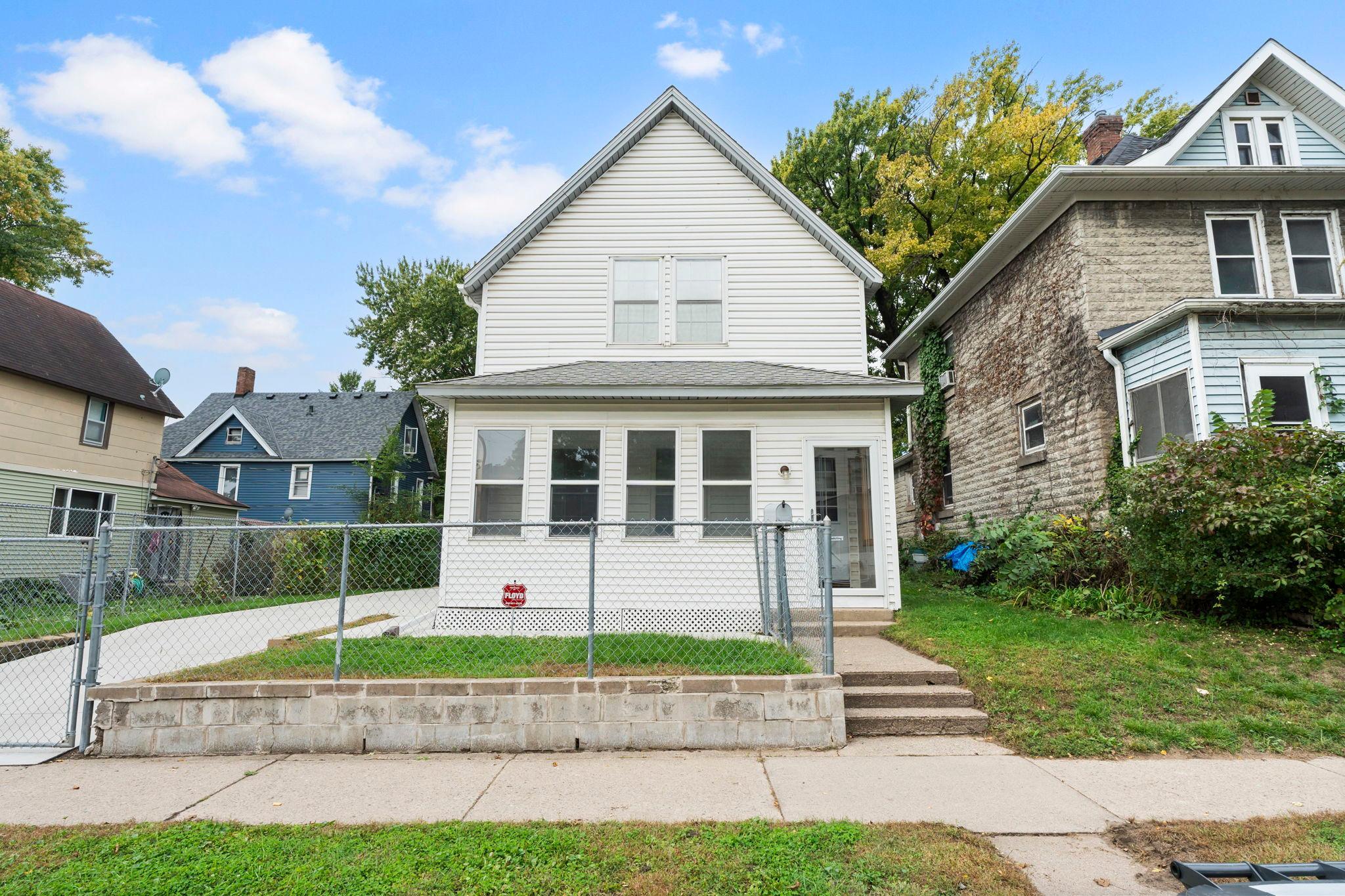 909 Park Street Property Photo 29