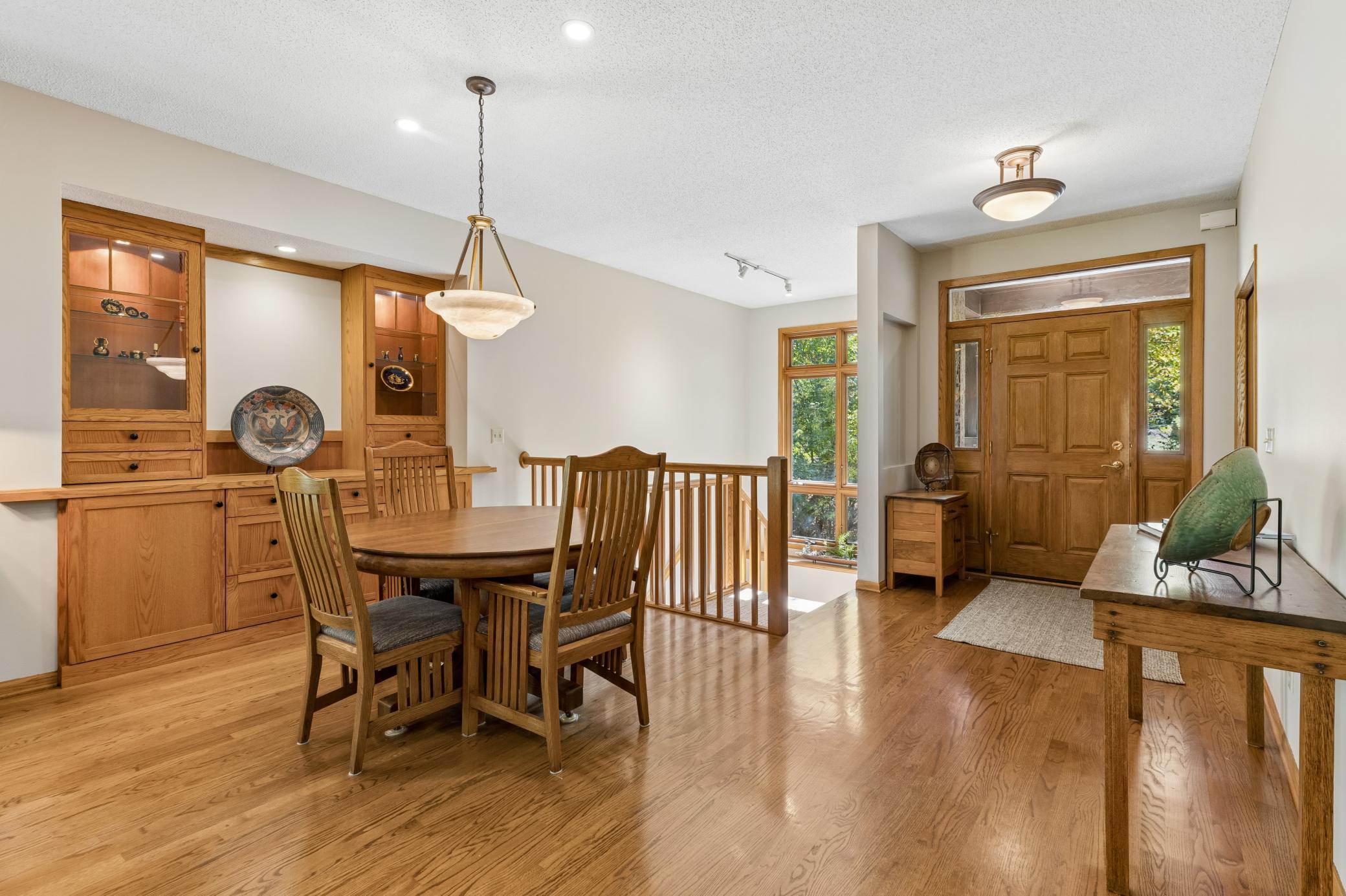 18420 Old Excelsior Boulevard Property Photo 7