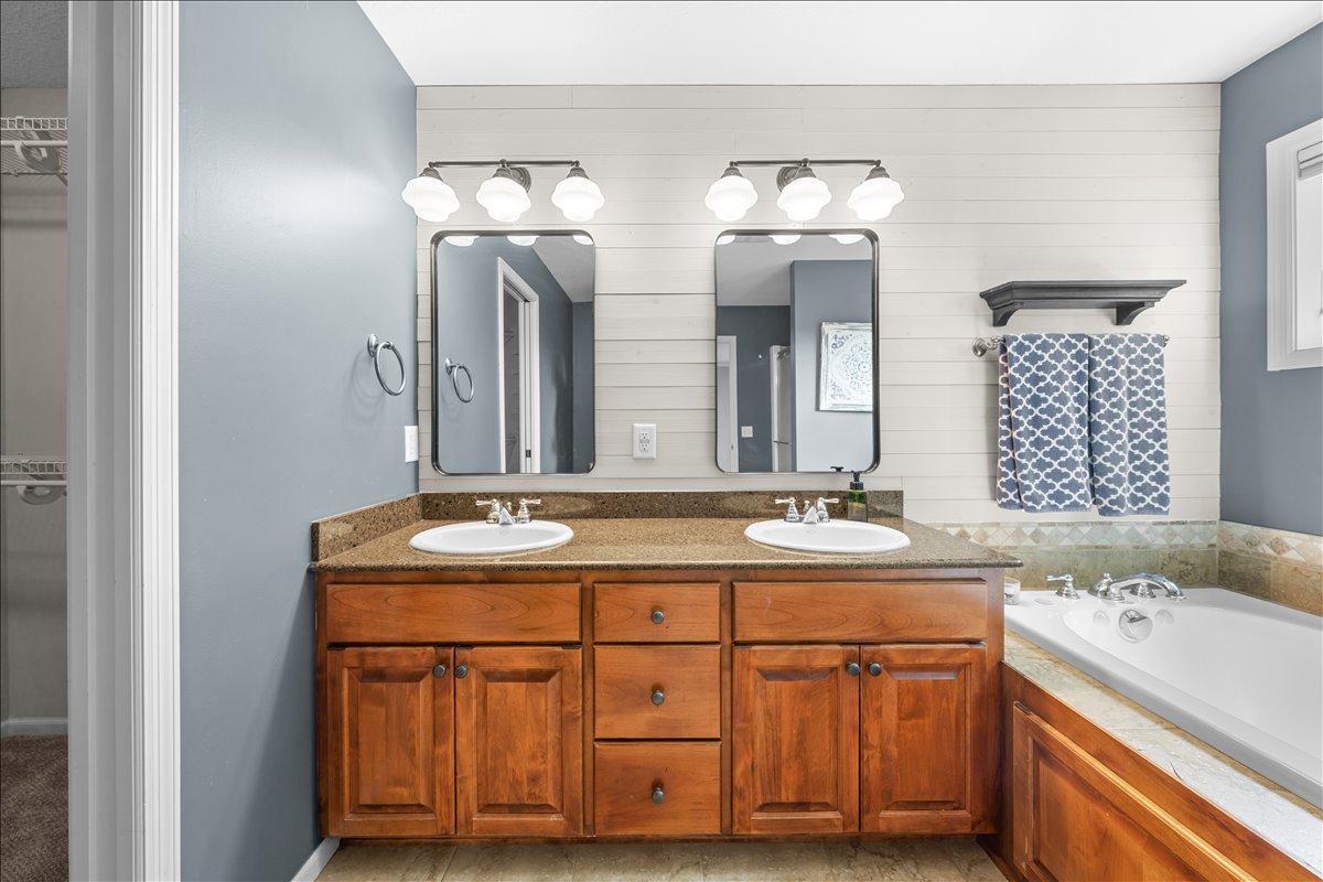 11605 Ivywood Trail Property Photo 29