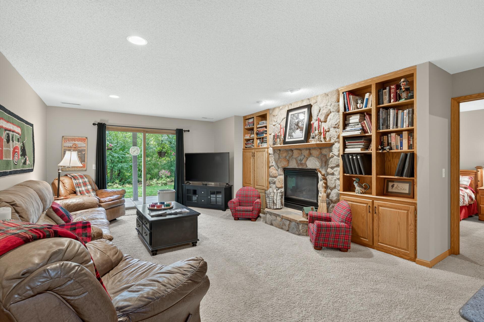 16035 38th Avenue N Property Photo 37