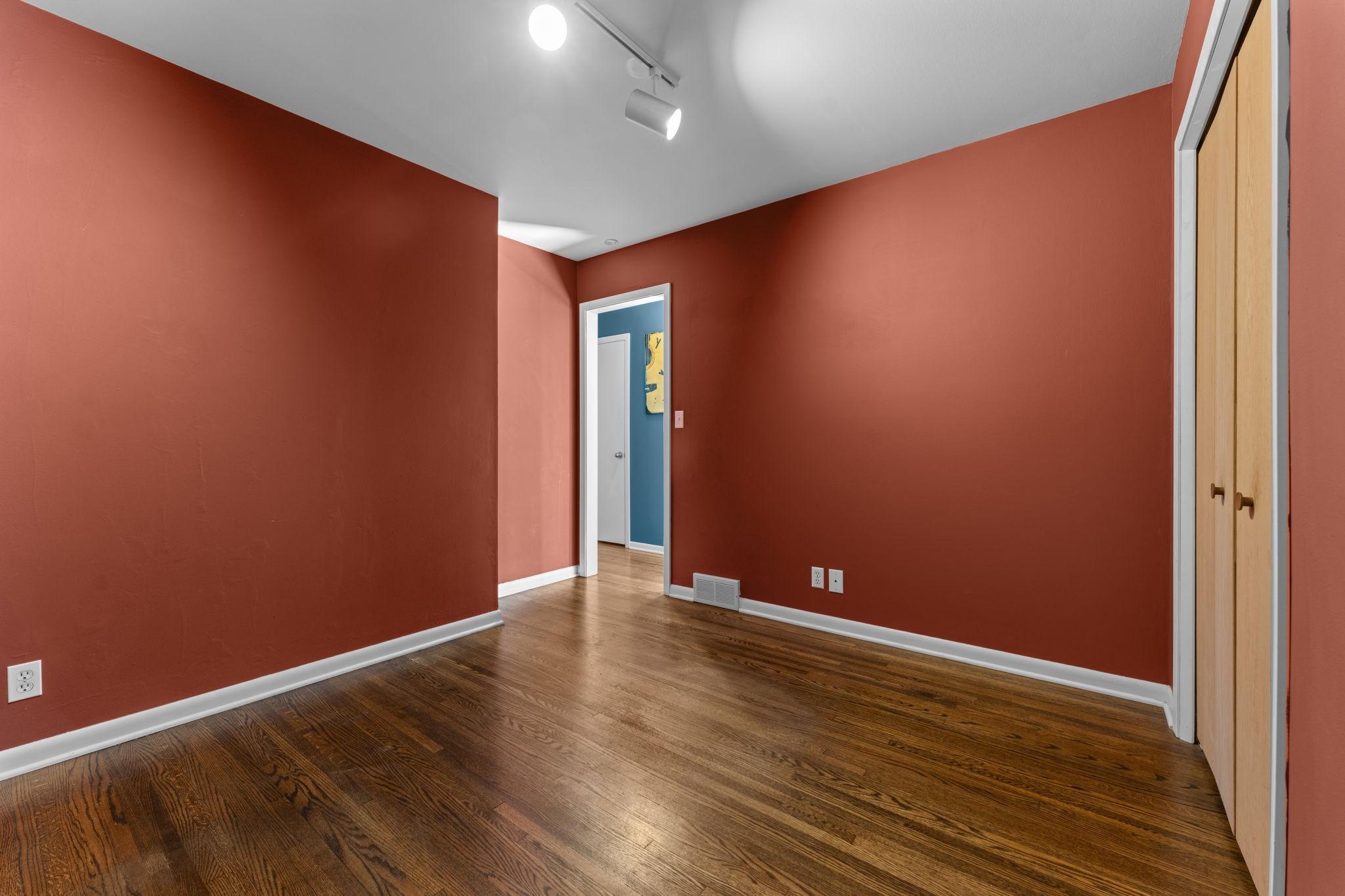 5347 Morgan Avenue N Property Photo 12