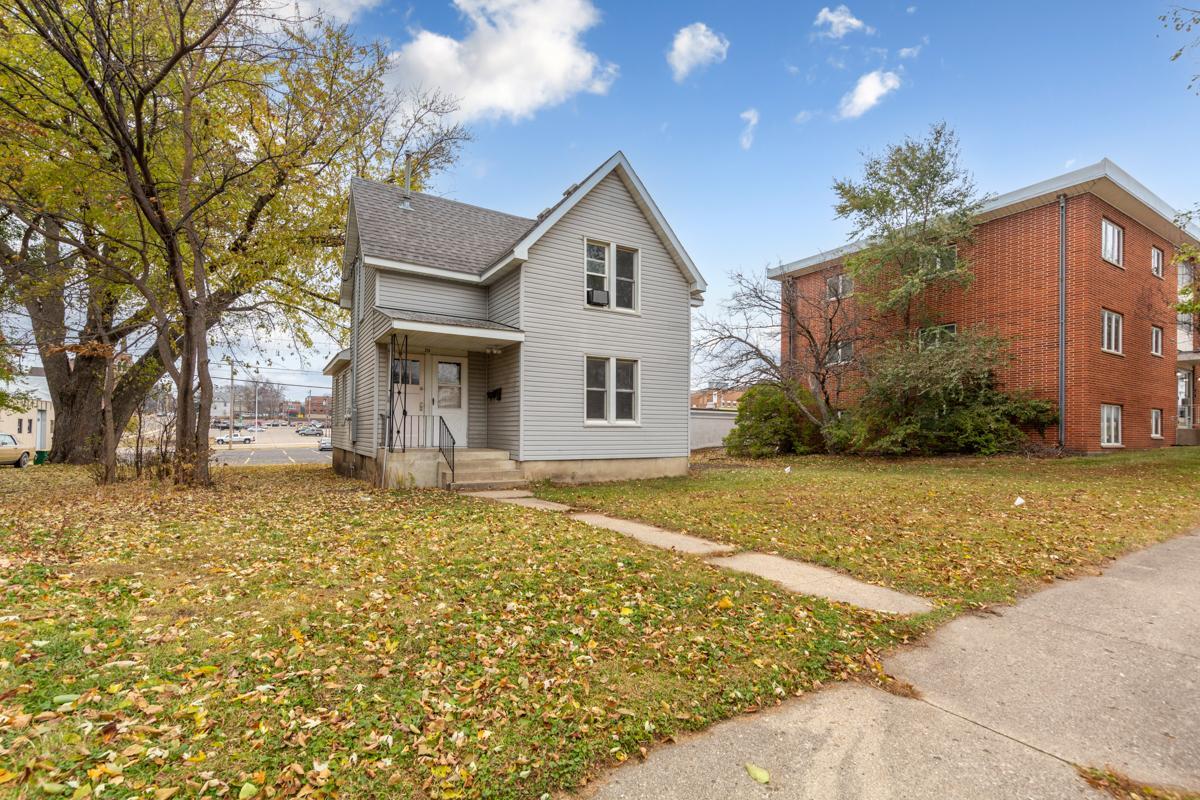 214 W College Street Property Photo 1
