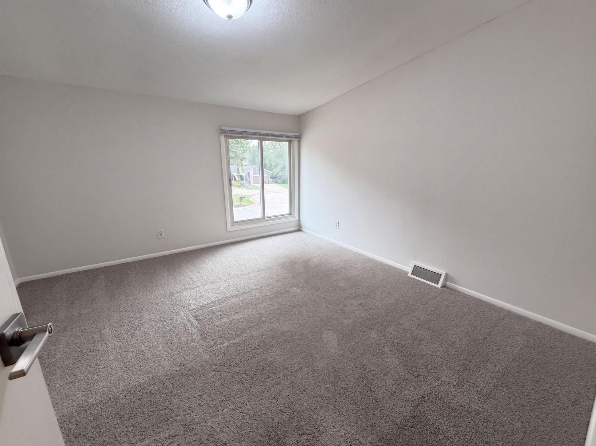 15391 Trillium Circle Property Photo 10