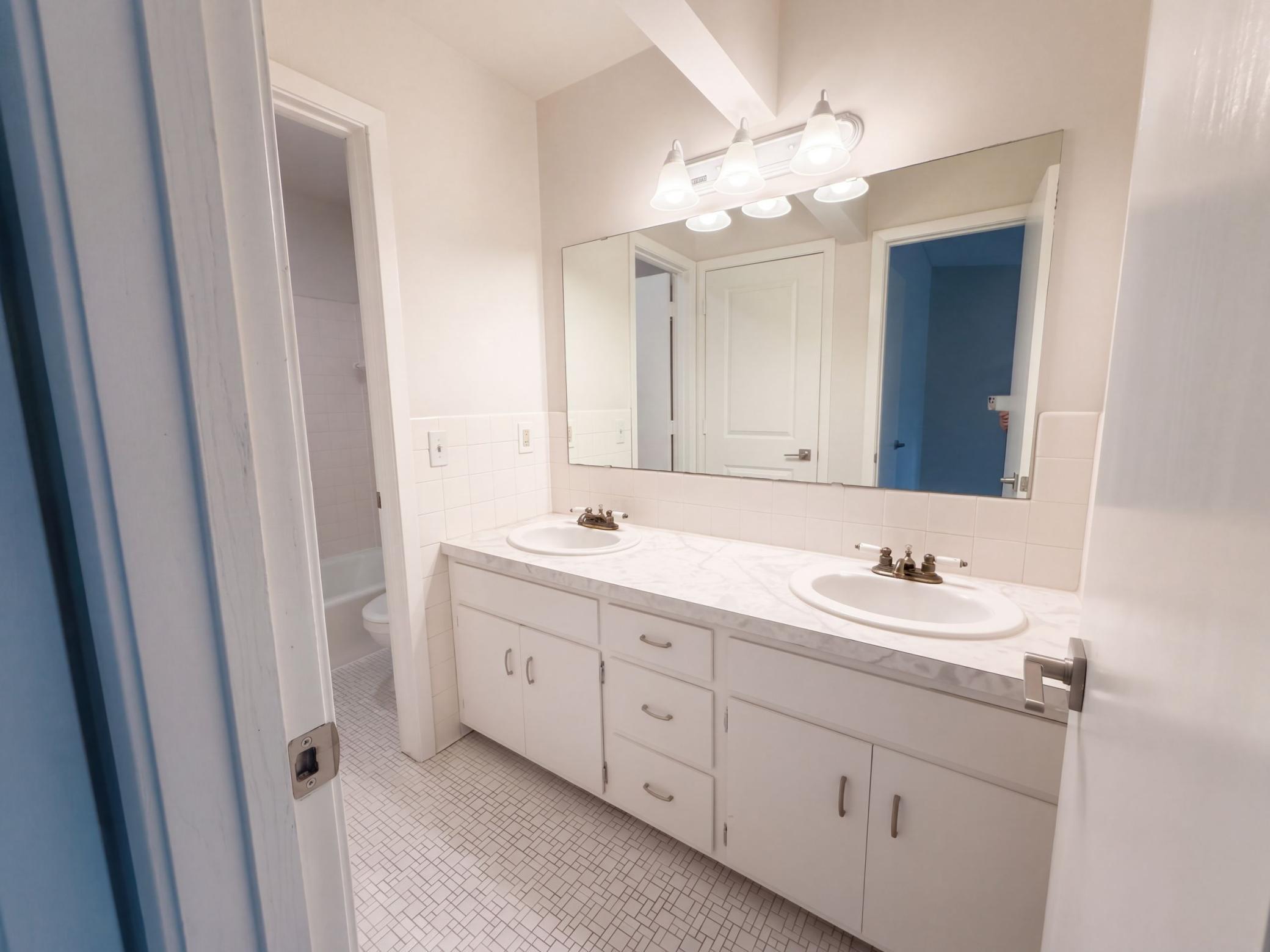 15391 Trillium Circle Property Photo 13