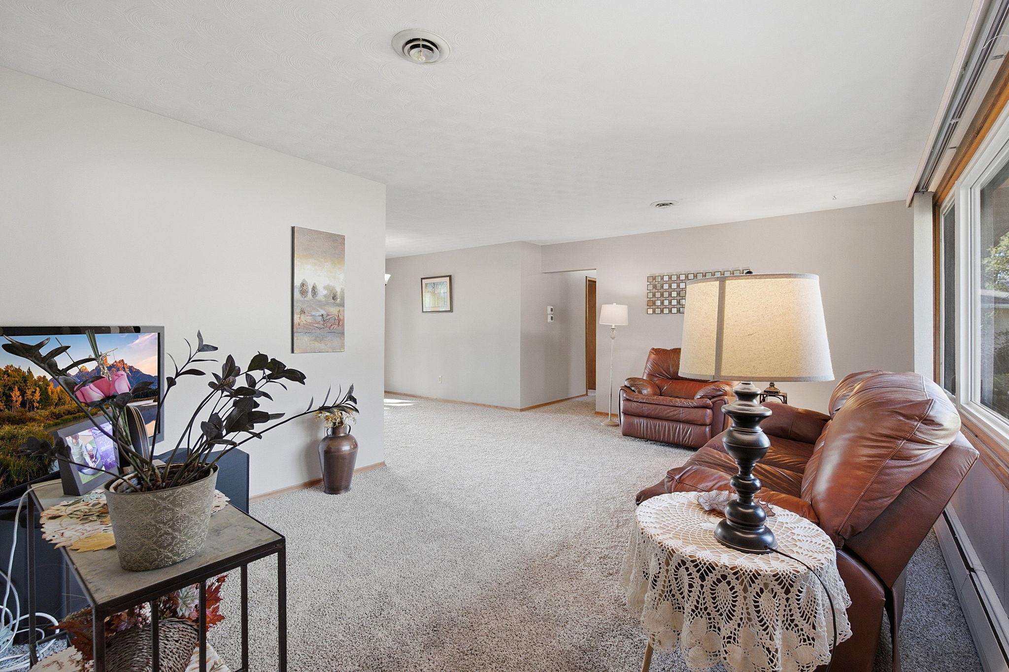 2128 Shale Lane Property Photo 3