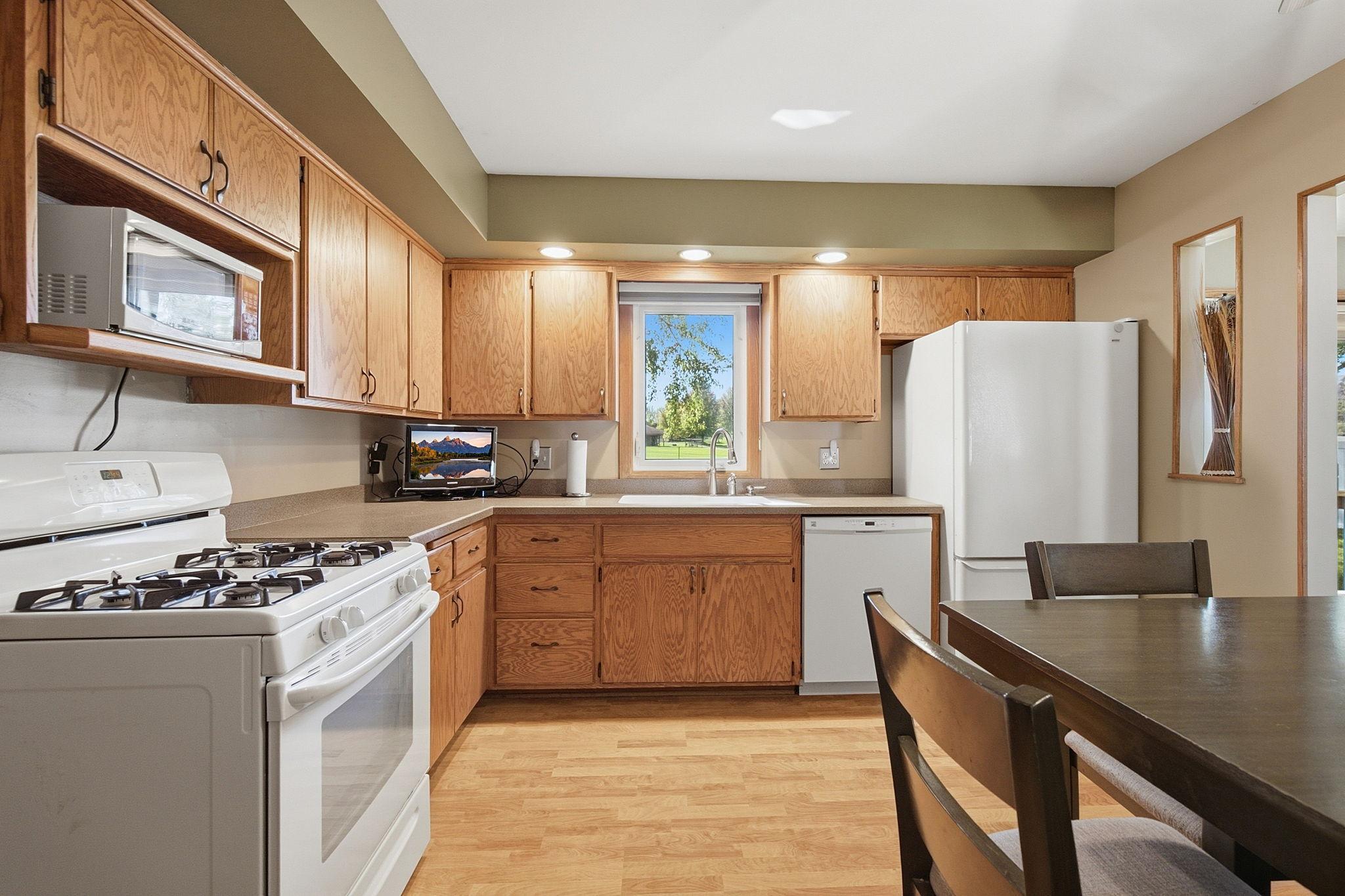 2128 Shale Lane Property Photo 10