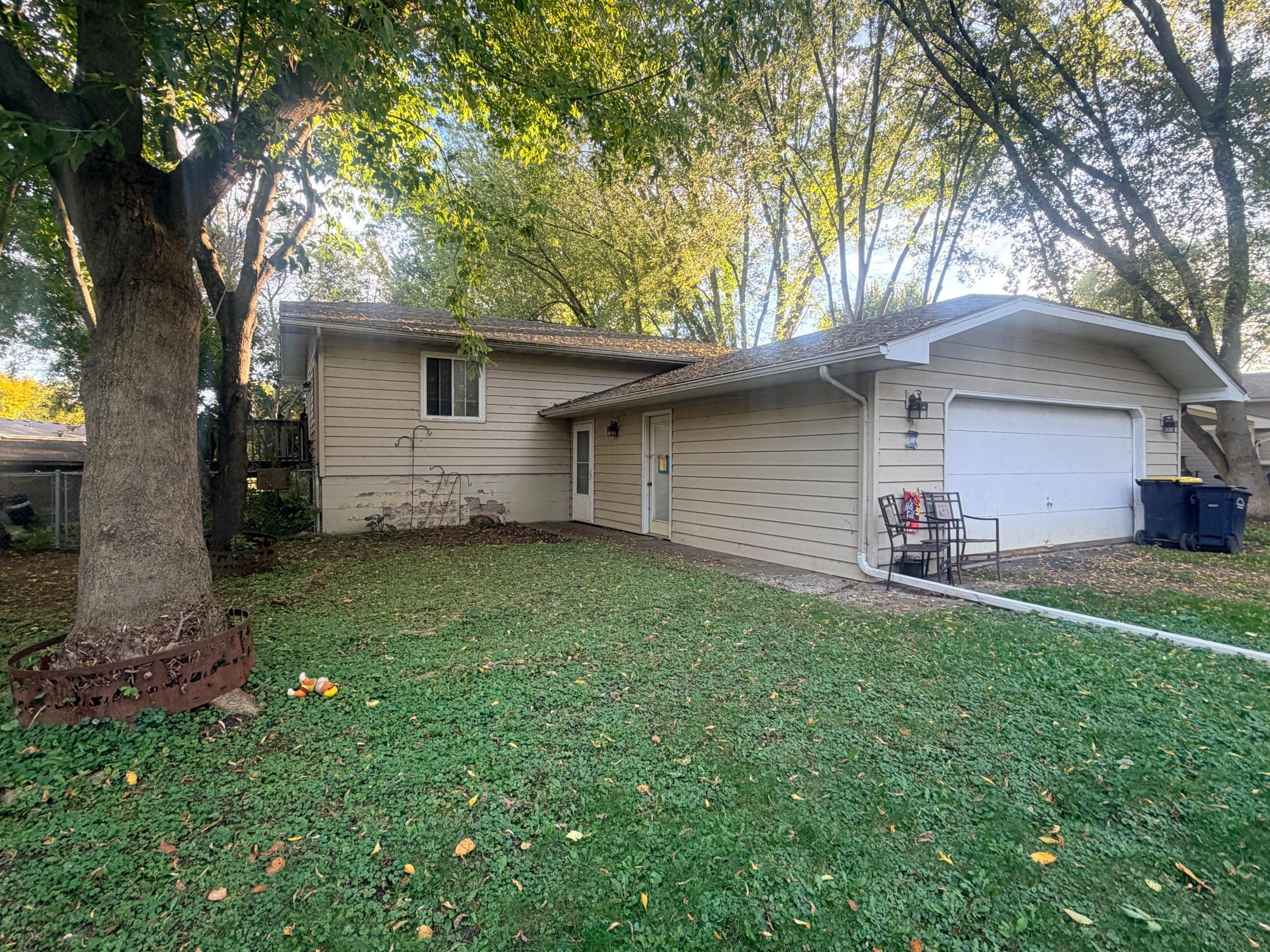 11465 Lakeview Road Property Photo 1