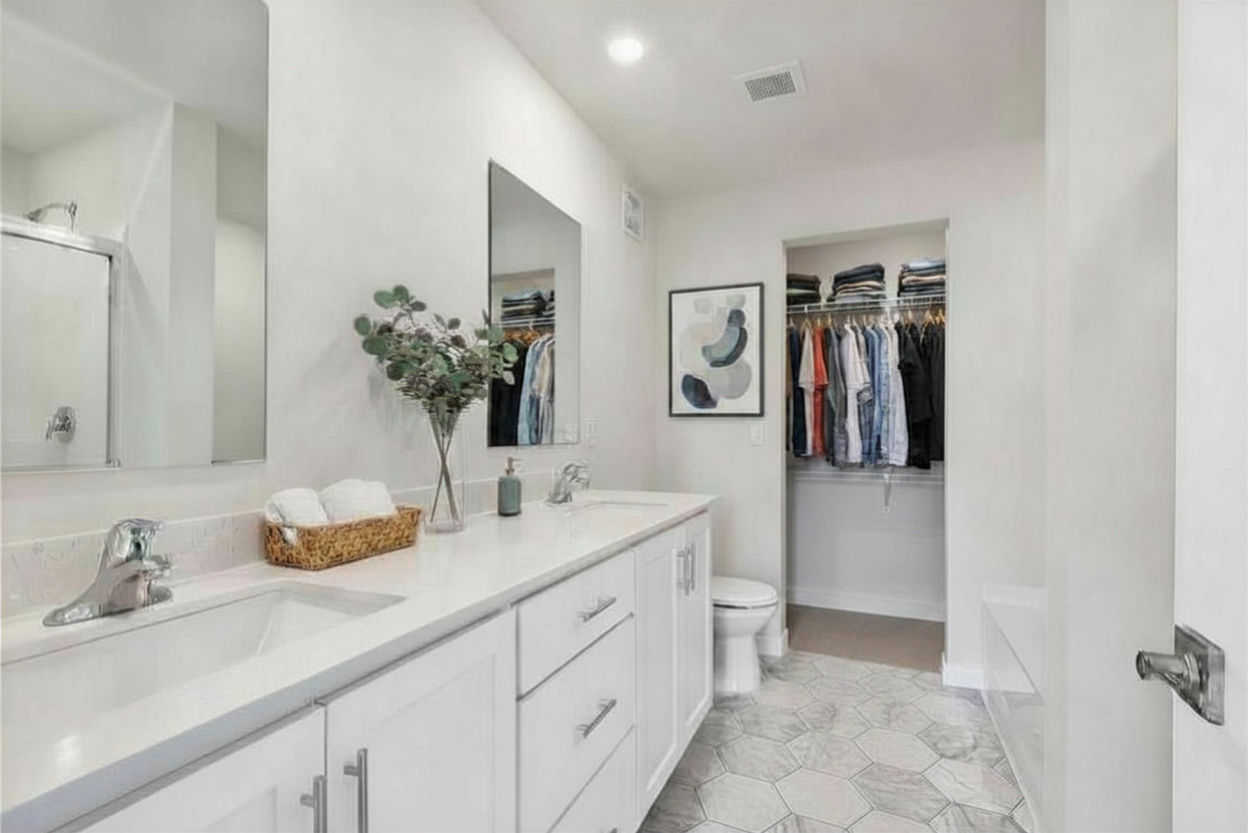 39723 Fallbrook Avenue Property Photo 12