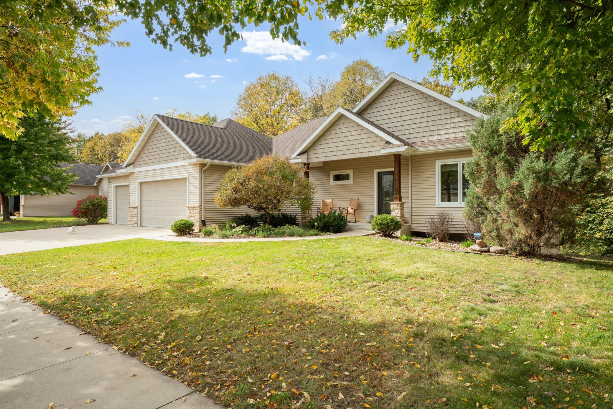 53 River Court Ne Property Photo 1