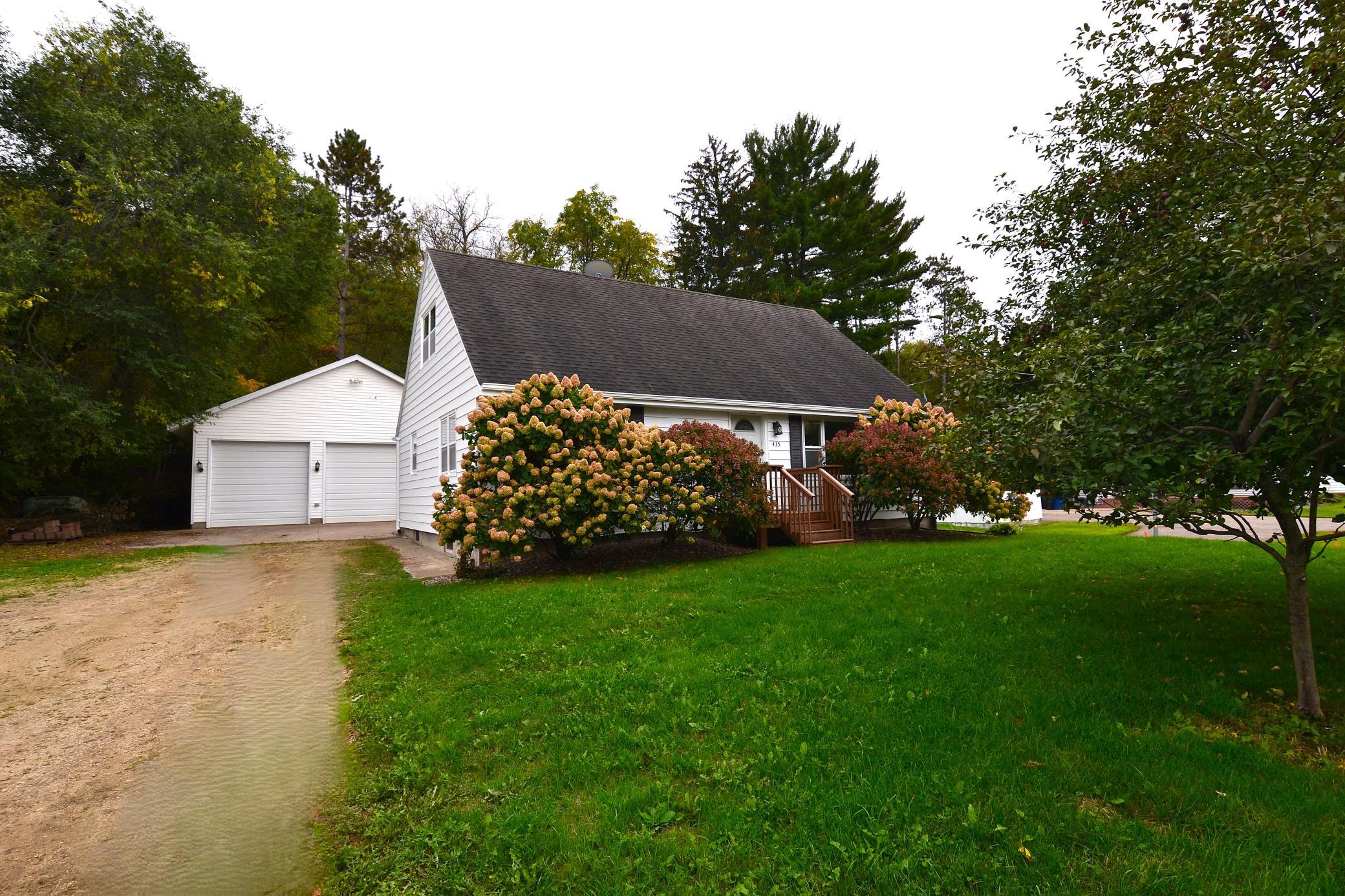 435 Spring Creek Road S Property Photo 1