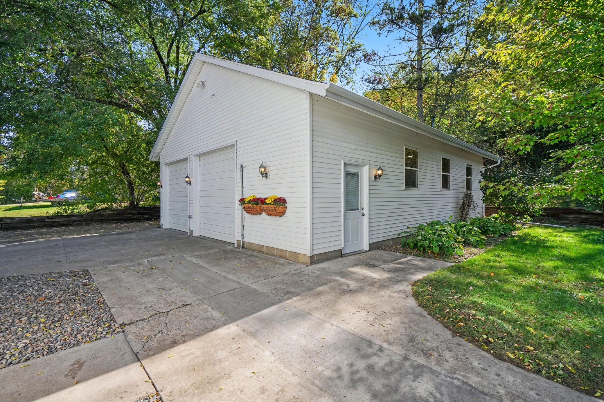 435 Spring Creek Road S Property Photo 26