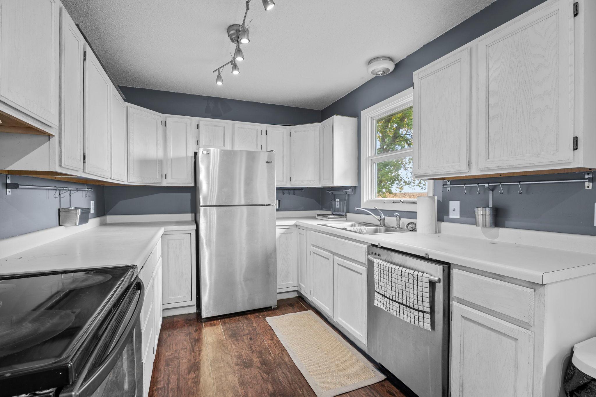 90 10th Street Se Property Photo 16